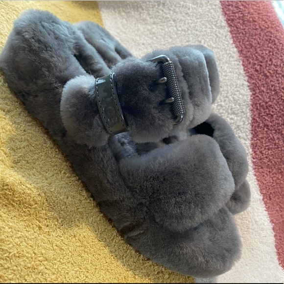 Fluffy UGG Sandals - Picture 2 of 8